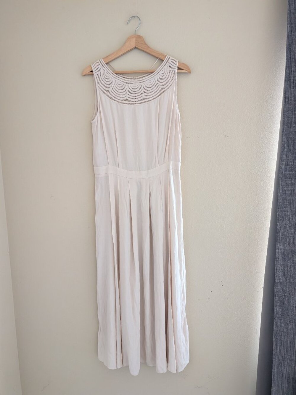 Gerard Darel Paris Cream Embroidered Scallop Neck Midi Dress 100% Rayon 40(US 8)